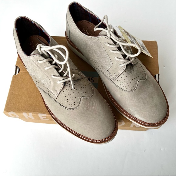 Toms Other - NEW IN BOX Toms Men’s Brogue Leather Shoes in Taupe 8M